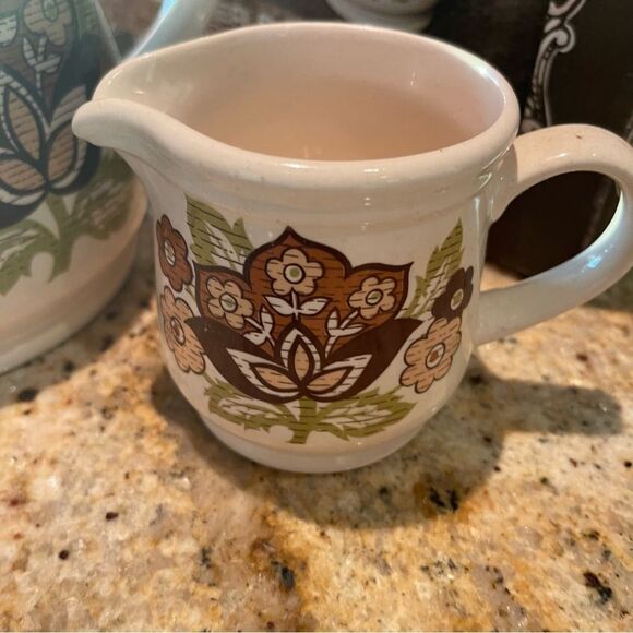 Vintage teapot / sugar and cream set - Picture 5 of 9